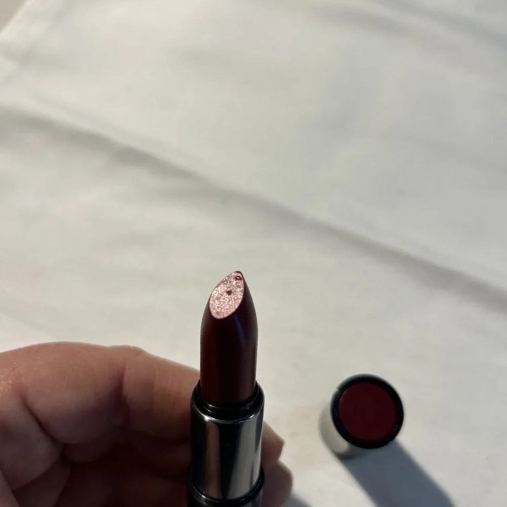 Mary Kay Crème Lipstick Red /Rouge #022850 Discontinued